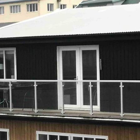 Private Spacious Home In City Center Klaksvík 외부 사진