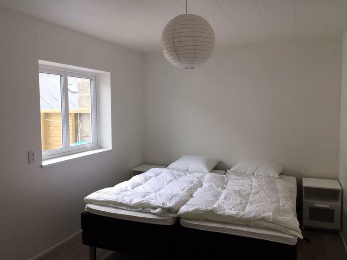 Private Spacious Home In City Center Klaksvík 외부 사진